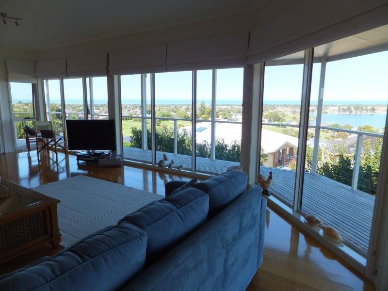 79 O’Neills Road, Lakes Entrance VIC 3909