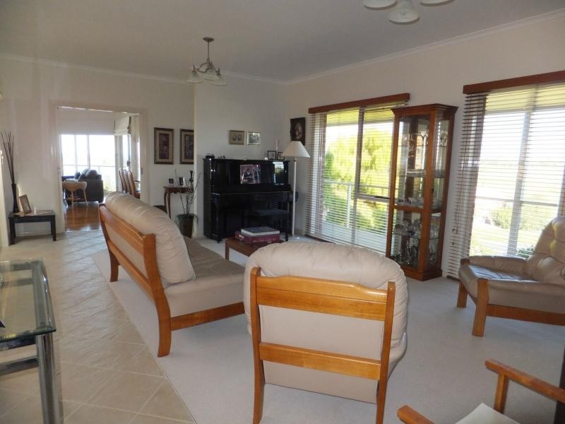 79 O’Neills Road, Lakes Entrance VIC 3909