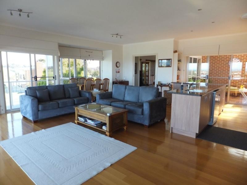 79 O’Neills Road, Lakes Entrance VIC 3909