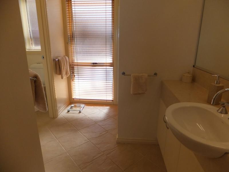 79 O’Neills Road, Lakes Entrance VIC 3909