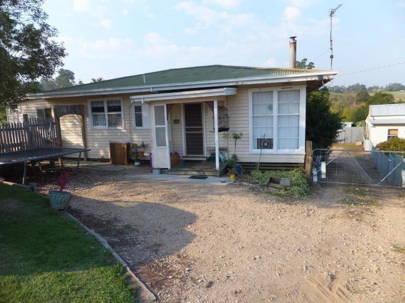 8 Donelly Street, Bruthen VIC 3885