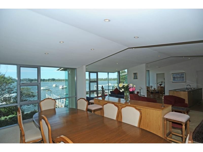 30 Metung Road, Metung VIC 3904