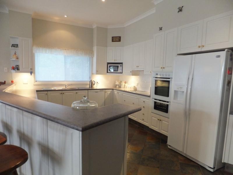 4 Collins Street, Lindenow South VIC 3875