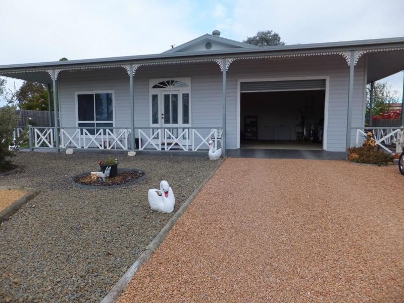 4 Collins Street, Lindenow South VIC 3875