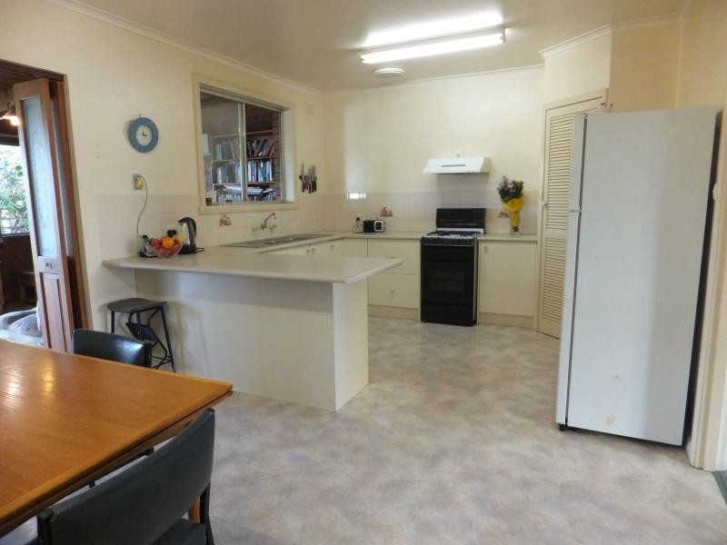 87 Moroney Street, Bairnsdale VIC 3875