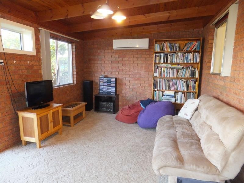 87 Moroney Street, Bairnsdale VIC 3875