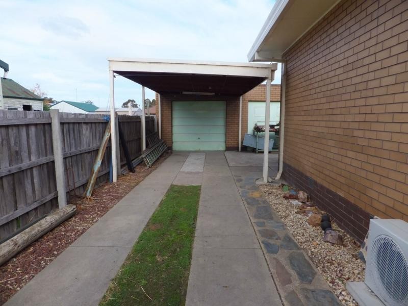 87 Moroney Street, Bairnsdale VIC 3875