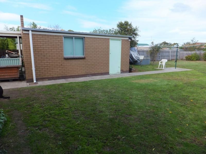 87 Moroney Street, Bairnsdale VIC 3875