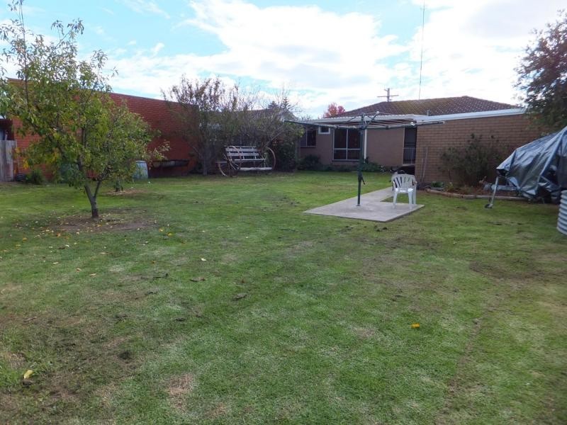87 Moroney Street, Bairnsdale VIC 3875