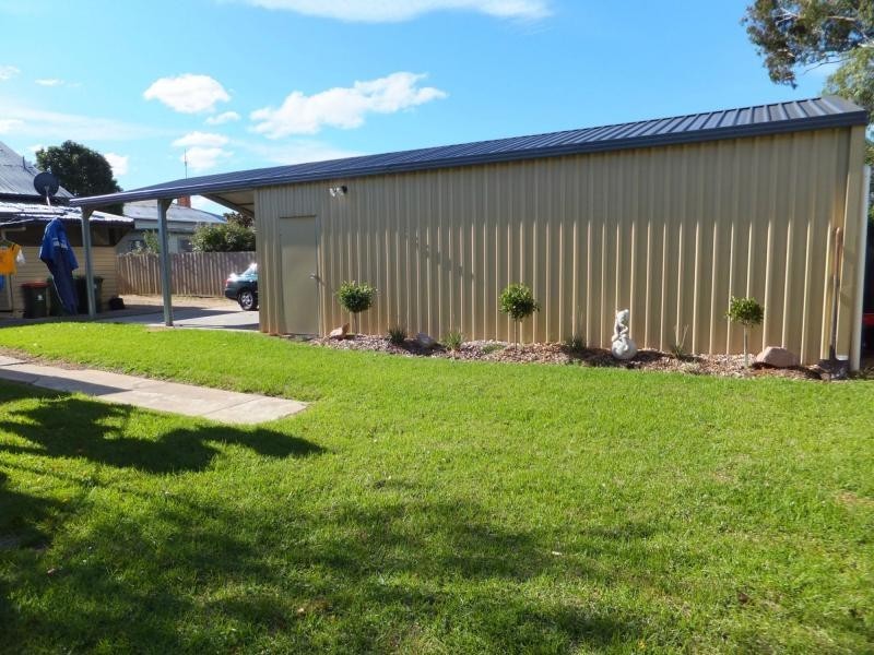 103 Dalmahoy Street, Bairnsdale VIC 3875