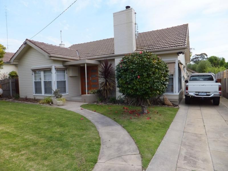 28 Day Street, Bairnsdale VIC 3875