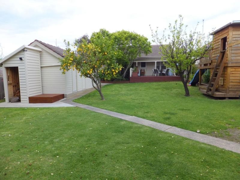 28 Day Street, Bairnsdale VIC 3875