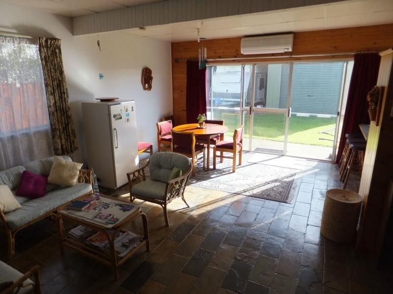 453 Lake Tyers Beach Road, Lake Tyers Beach VIC 3909