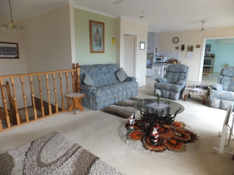 5 Skidale Close, Lake Tyers Beach VIC 3909