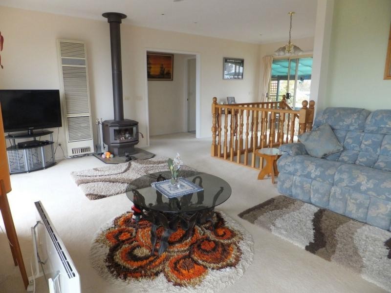 5 Skidale Close, Lake Tyers Beach VIC 3909