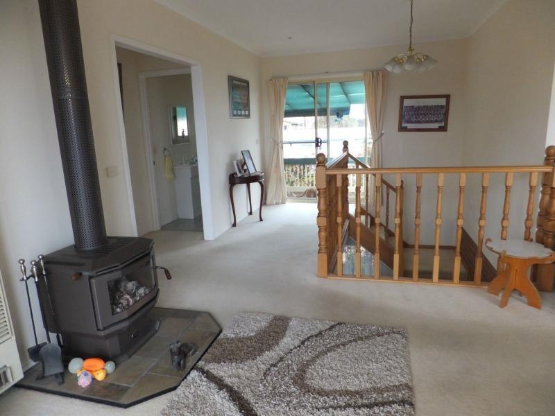 5 Skidale Close, Lake Tyers Beach VIC 3909