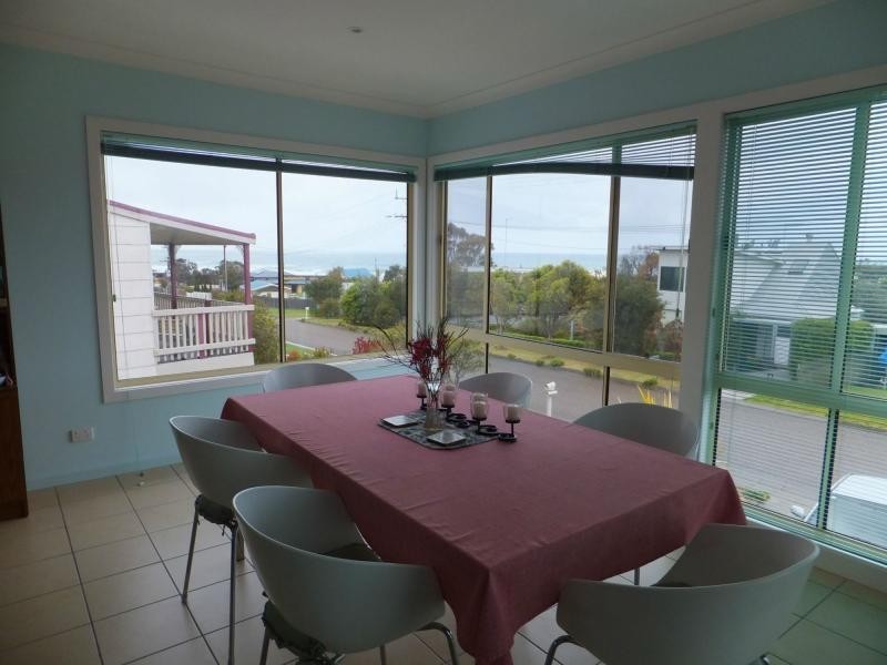 5 Skidale Close, Lake Tyers Beach VIC 3909