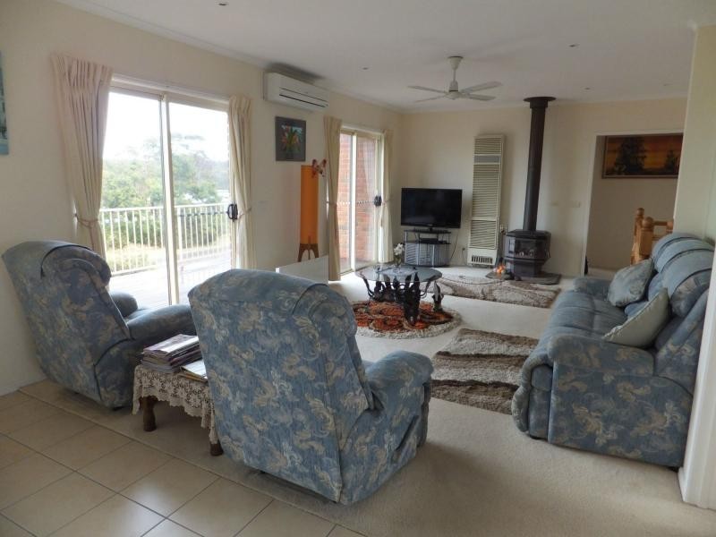 5 Skidale Close, Lake Tyers Beach VIC 3909