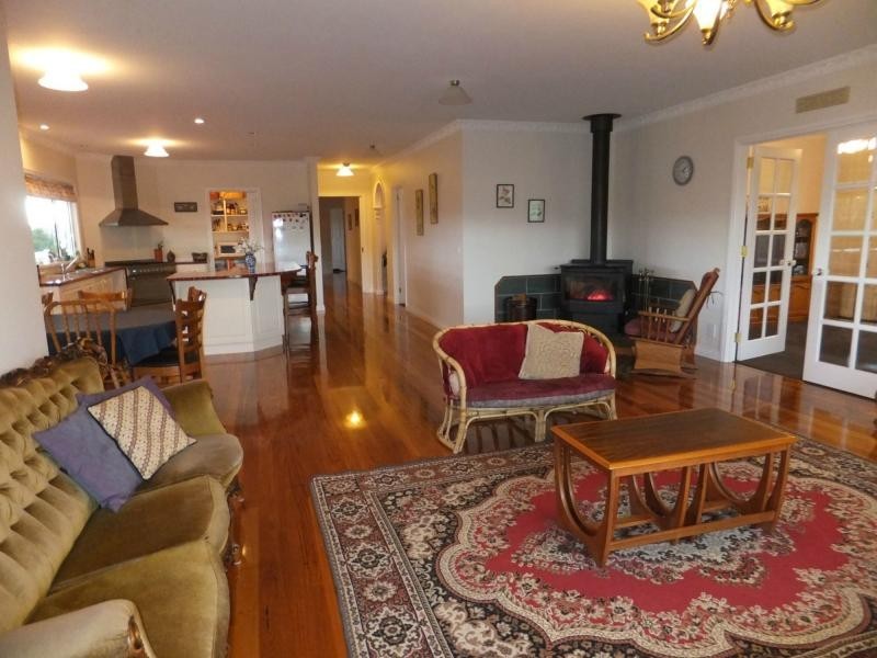 55 Kingsley Drive, Bairnsdale VIC 3875