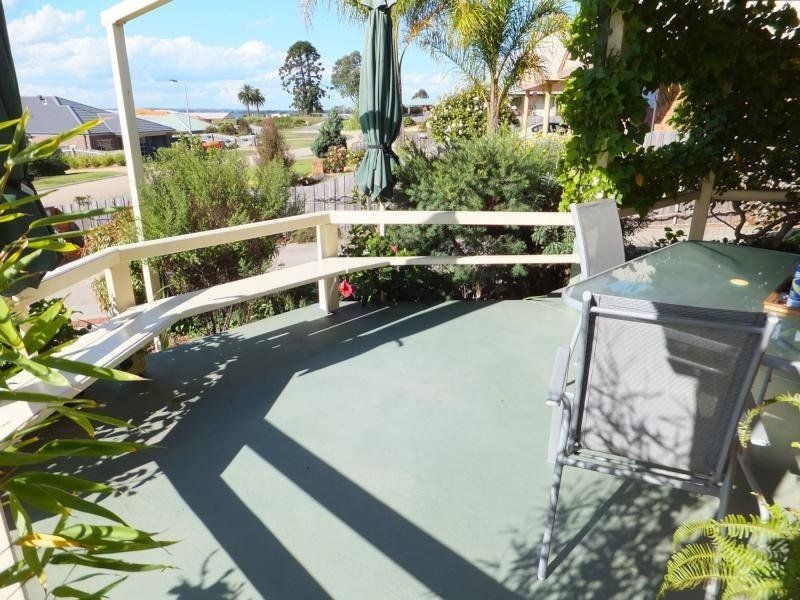 12 Windermere Terrace, Paynesville VIC 3880