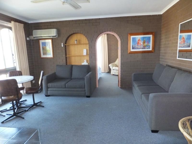 3/89 Lake Bunga Beach Road, Lakes Entrance VIC 3909