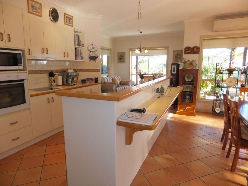 1 Tairua Place, Bairnsdale VIC 3875