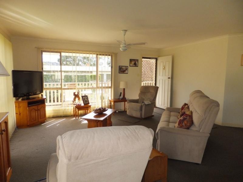 2 Lake Cove Court, Newlands Arm VIC 3875