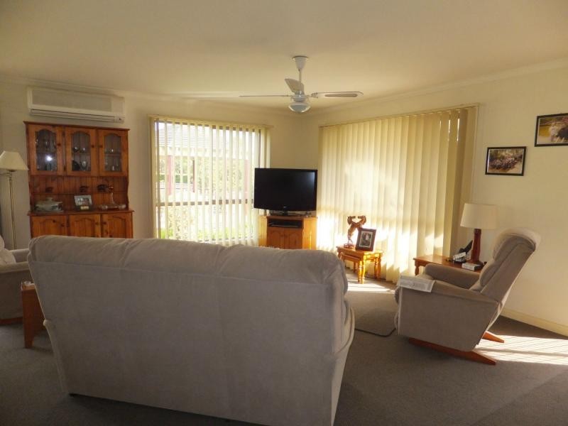 2 Lake Cove Court, Newlands Arm VIC 3875