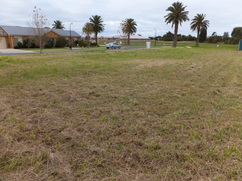 3 Sunset Boulevard, Eagle Point VIC 3878