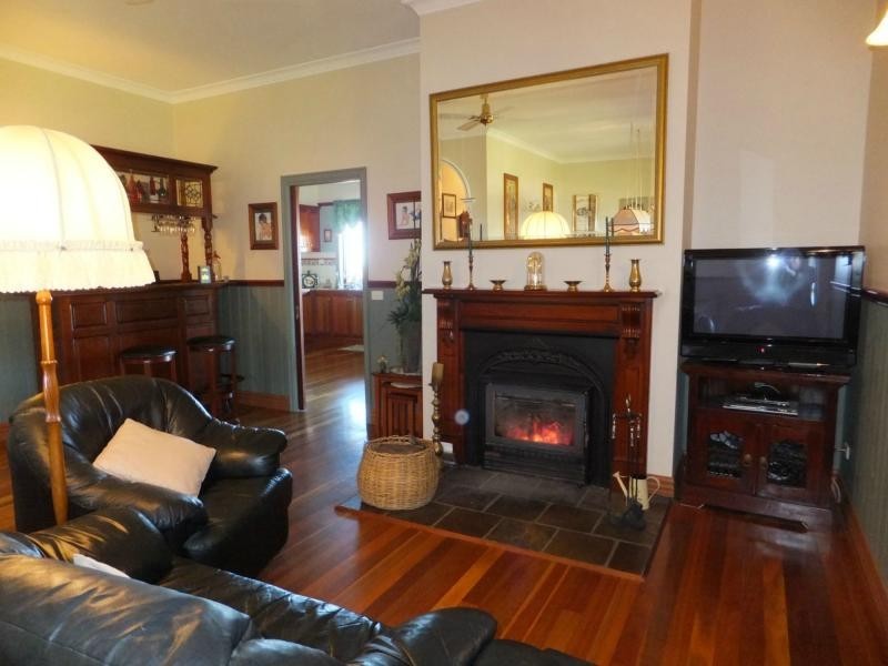 80 Olivers Road, Bairnsdale VIC 3875