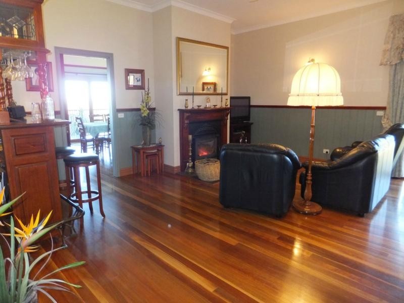 80 Olivers Road, Bairnsdale VIC 3875