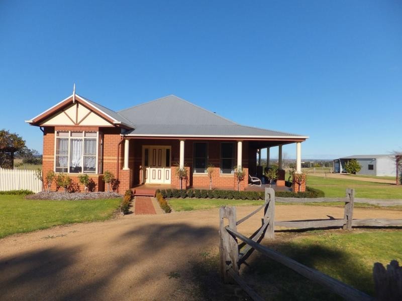 80 Olivers Road, Bairnsdale VIC 3875