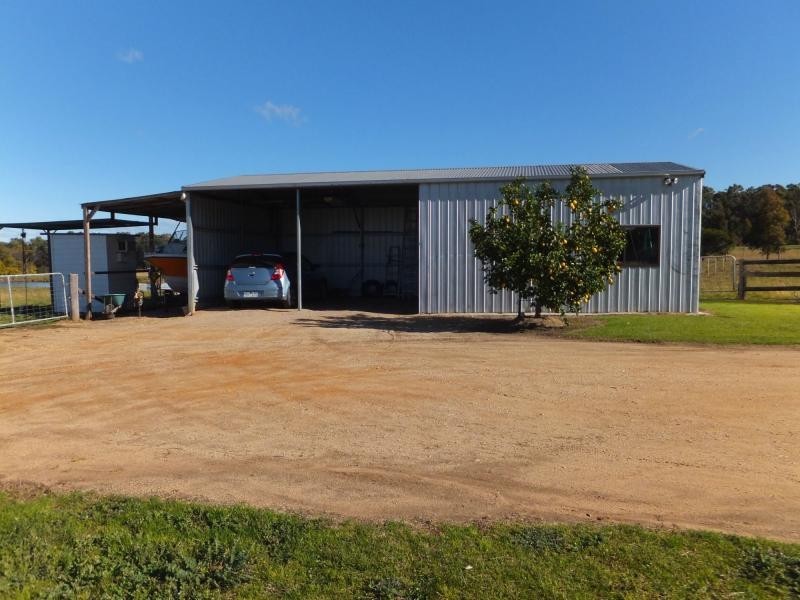 80 Olivers Road, Bairnsdale VIC 3875