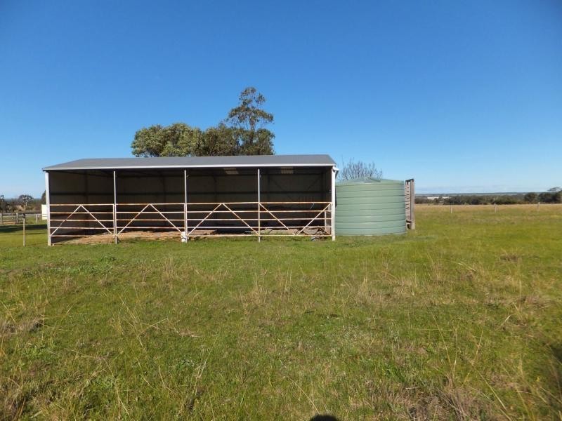 80 Olivers Road, Bairnsdale VIC 3875