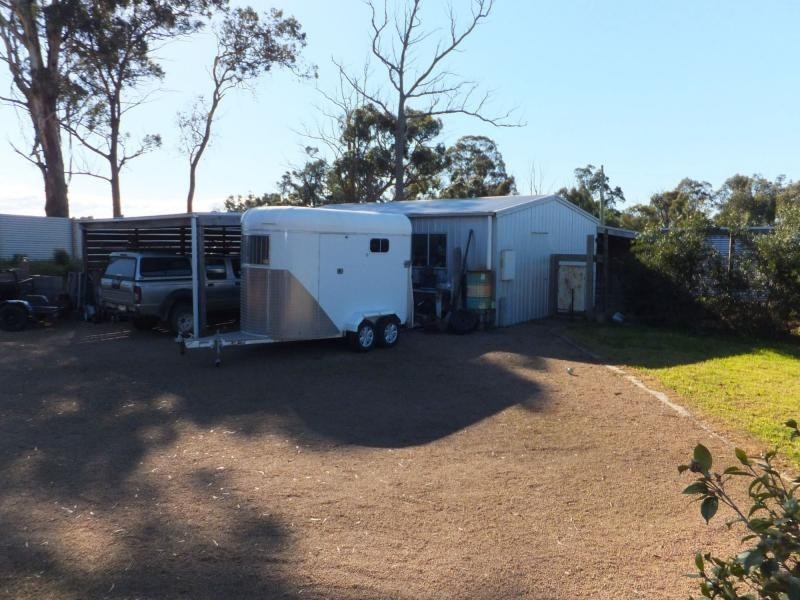 9 Overy Road, Bairnsdale VIC 3875