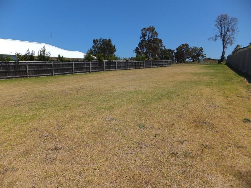 6 Heaths View, Paynesville VIC 3880
