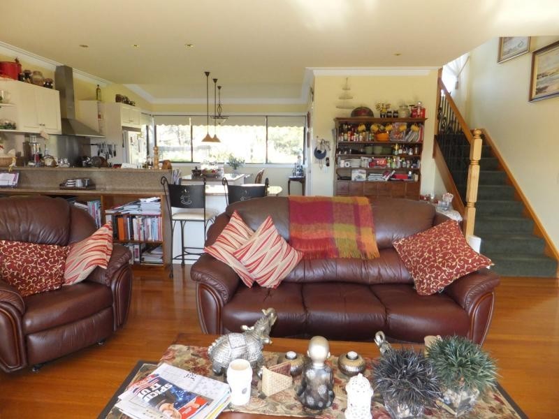 1 Simpsons Drive, Newlands Arm VIC 3875