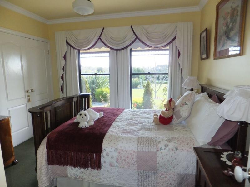 1 Simpsons Drive, Newlands Arm VIC 3875