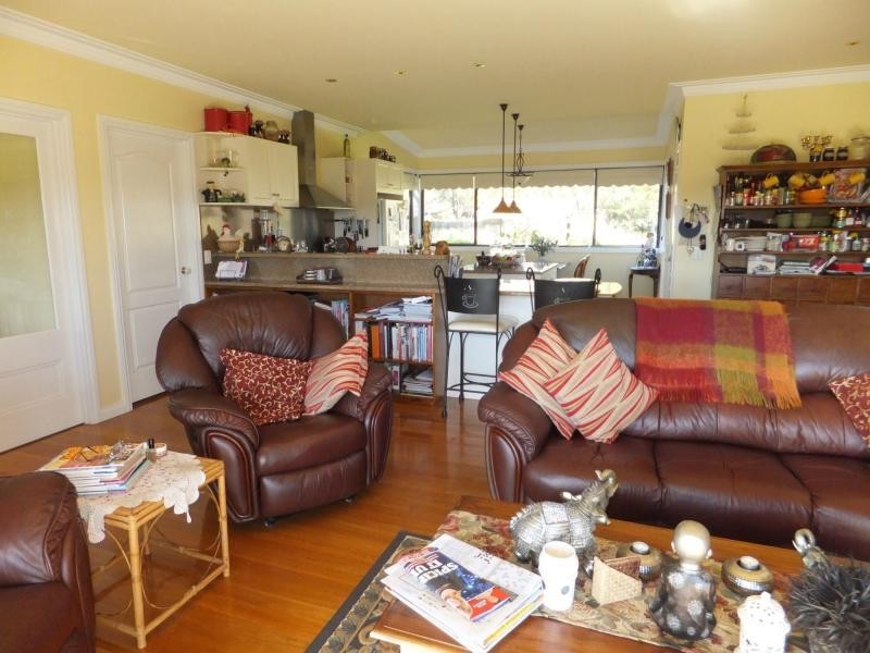 1 Simpsons Drive, Newlands Arm VIC 3875