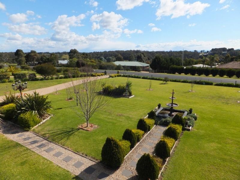 1 Simpsons Drive, Newlands Arm VIC 3875