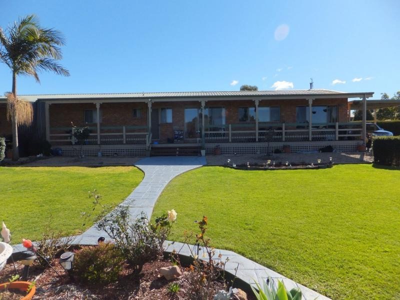 240 Nicholson Sarsfield, Nicholson VIC 3882