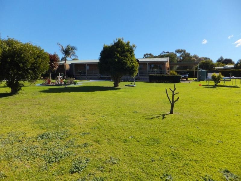 240 Nicholson Sarsfield, Nicholson VIC 3882