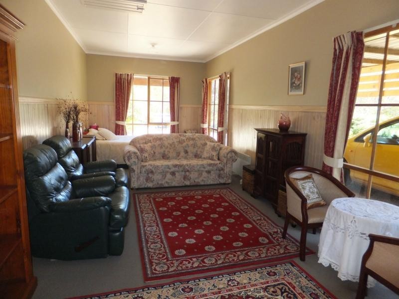 90 Deep Creek Road, Wiseleigh VIC 3885