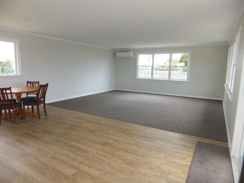 10 Lake Harbour Avenue, Newlands Arm VIC 3875