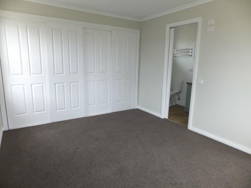 10 Lake Harbour Avenue, Newlands Arm VIC 3875