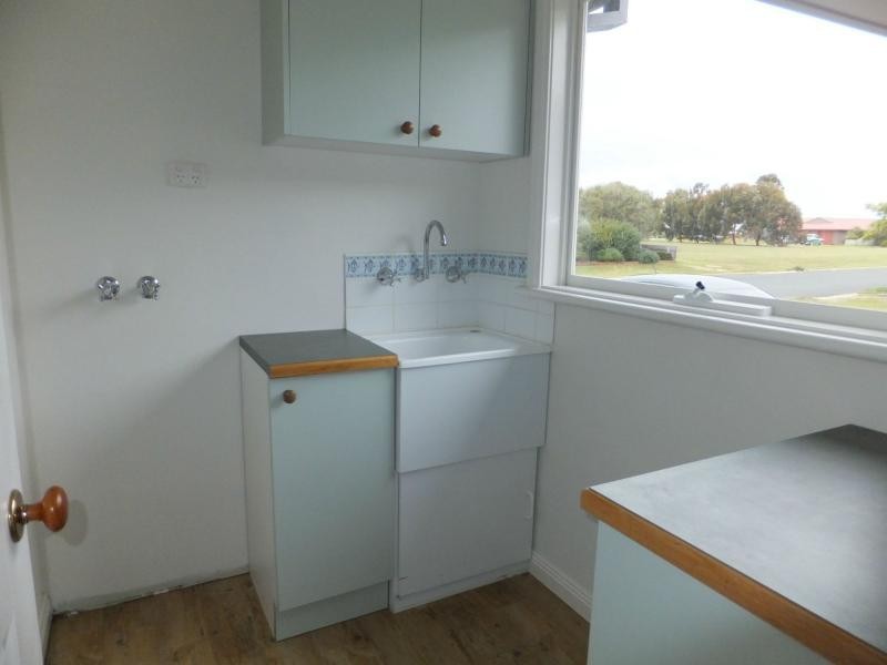 10 Lake Harbour Avenue, Newlands Arm VIC 3875