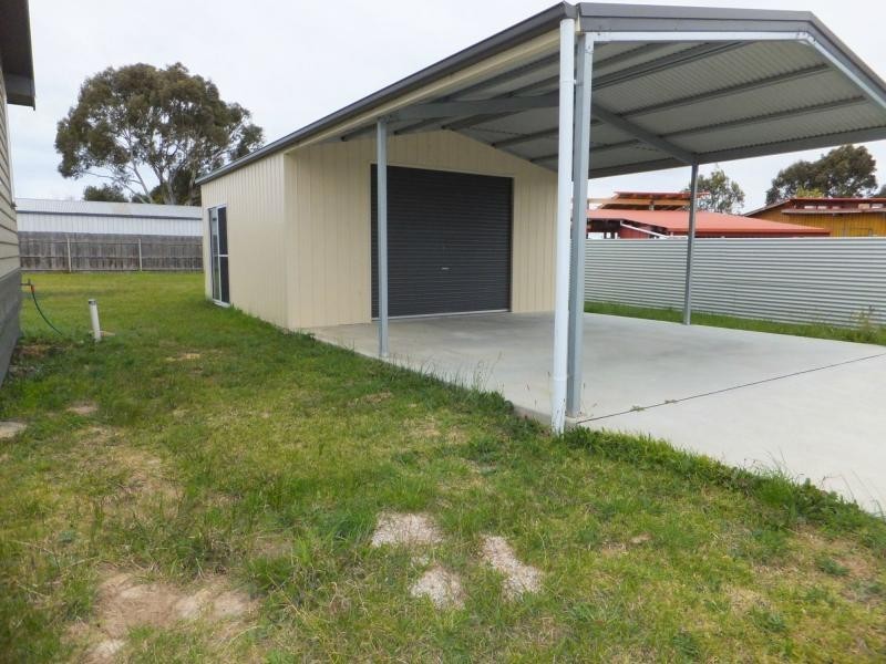 10 Lake Harbour Avenue, Newlands Arm VIC 3875