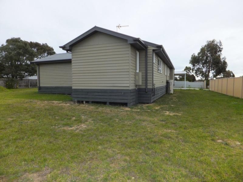 10 Lake Harbour Avenue, Newlands Arm VIC 3875