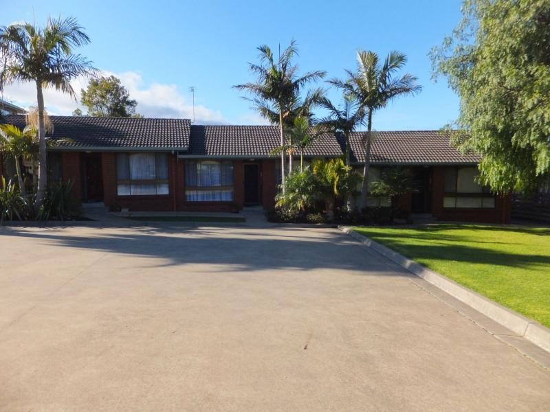 93 Lake Bunga Beach, Lakes Entrance VIC 3909