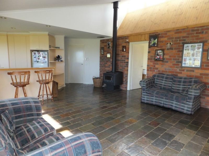 28 Glen Irvine Road, Nicholson VIC 3882